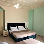 Veliera 4*