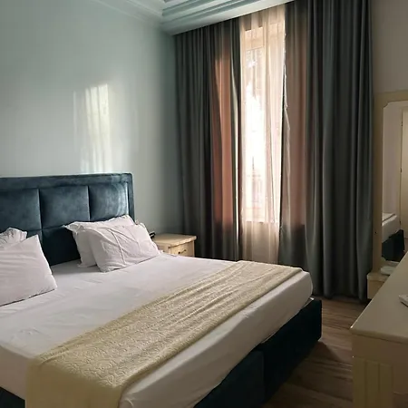 Veliera Отель Дуррес