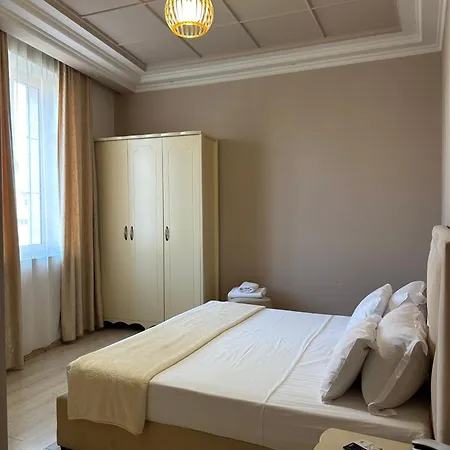 Отель Veliera