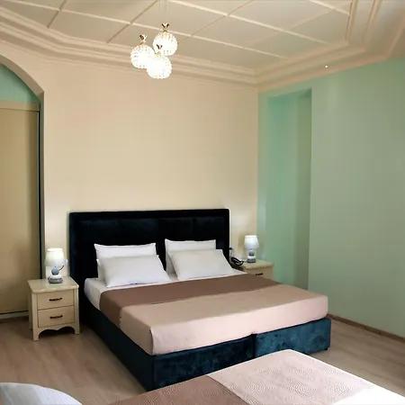 Veliera 4*