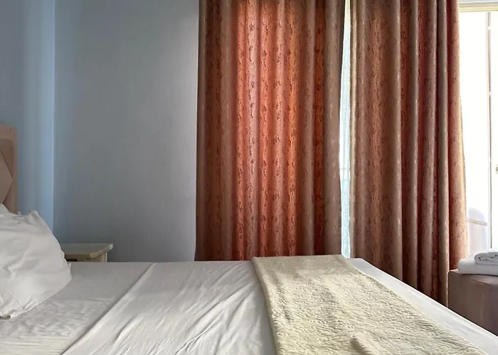 Veliera 4*