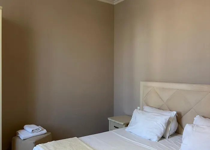 Veliera Hotel