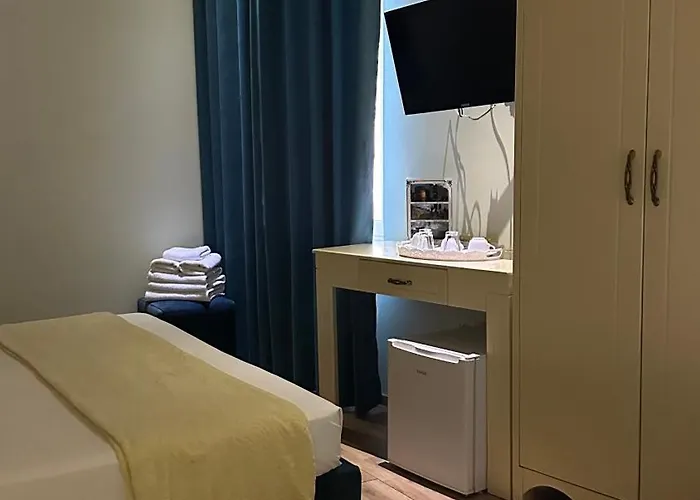 Veliera 4*