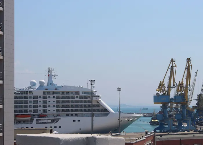 Veliera Hotel