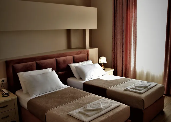 Veliera 4*