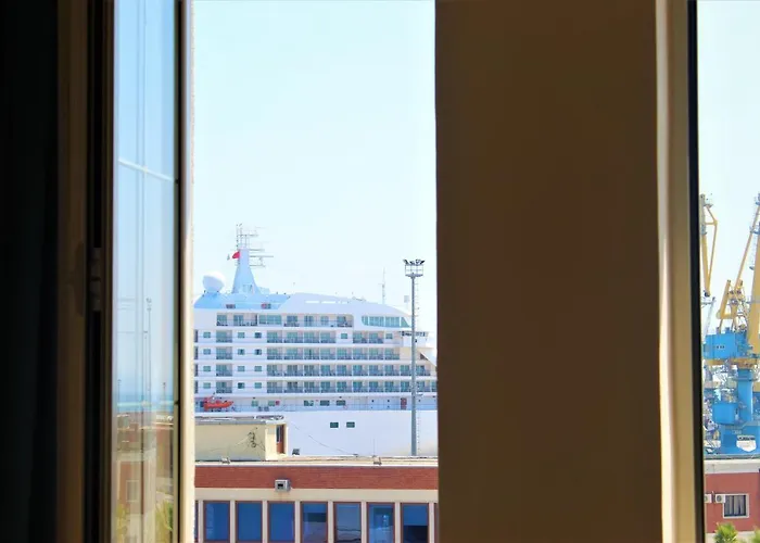 Veliera Hotel 4*