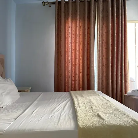 Veliera 4*