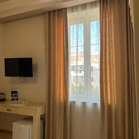 Veliera 4* Durrës