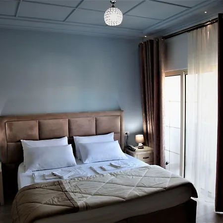 Veliera 4*
