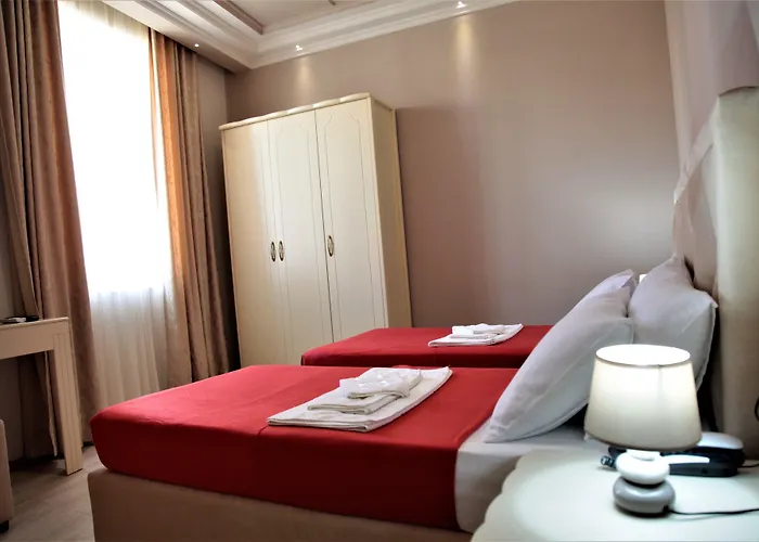 Veliera 4*